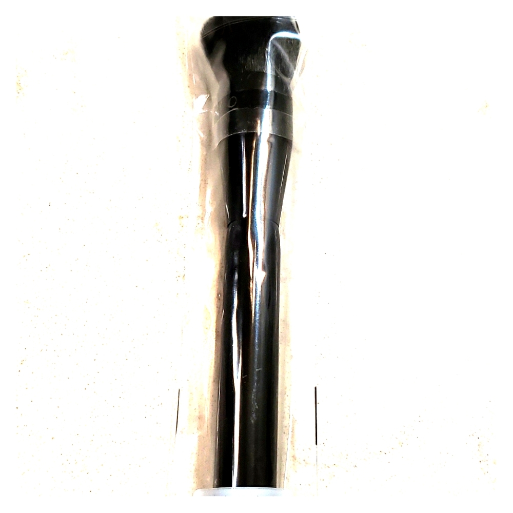 Savvy Minerals NIP foundation brush